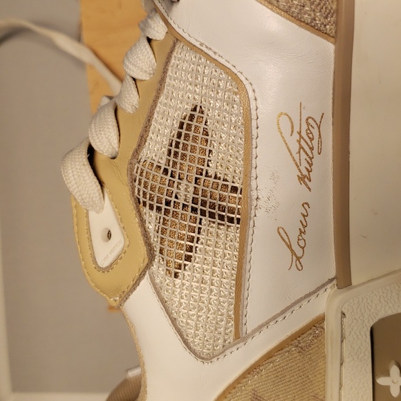 LOUIS VUITTON MEN'S SNEAKERS - Picture 5 of 8